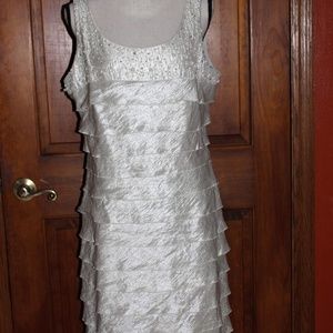 Elegant Jessica Howard Cocktail Dress - size 14